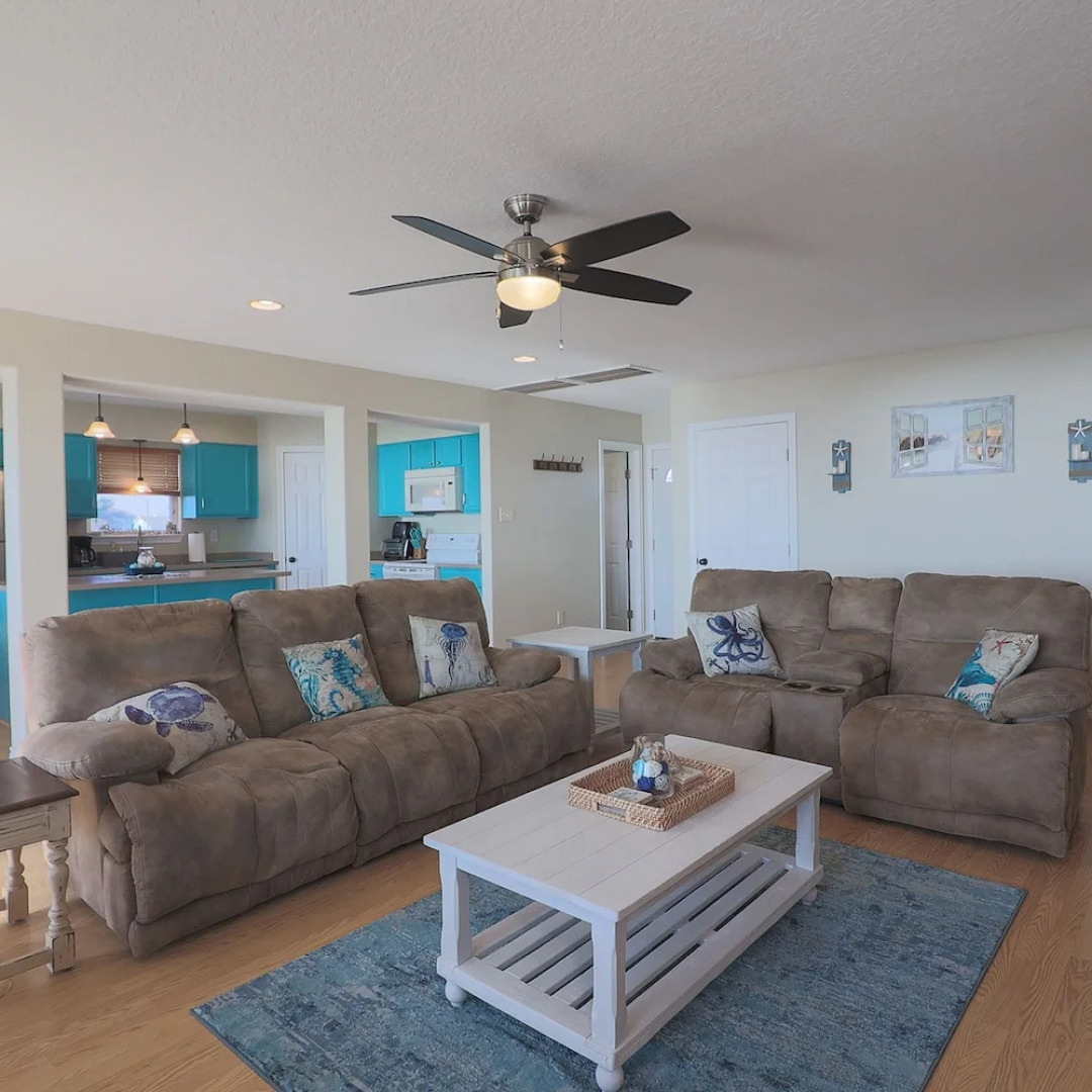 Superb Home With Private Walkover Unobstructed Views