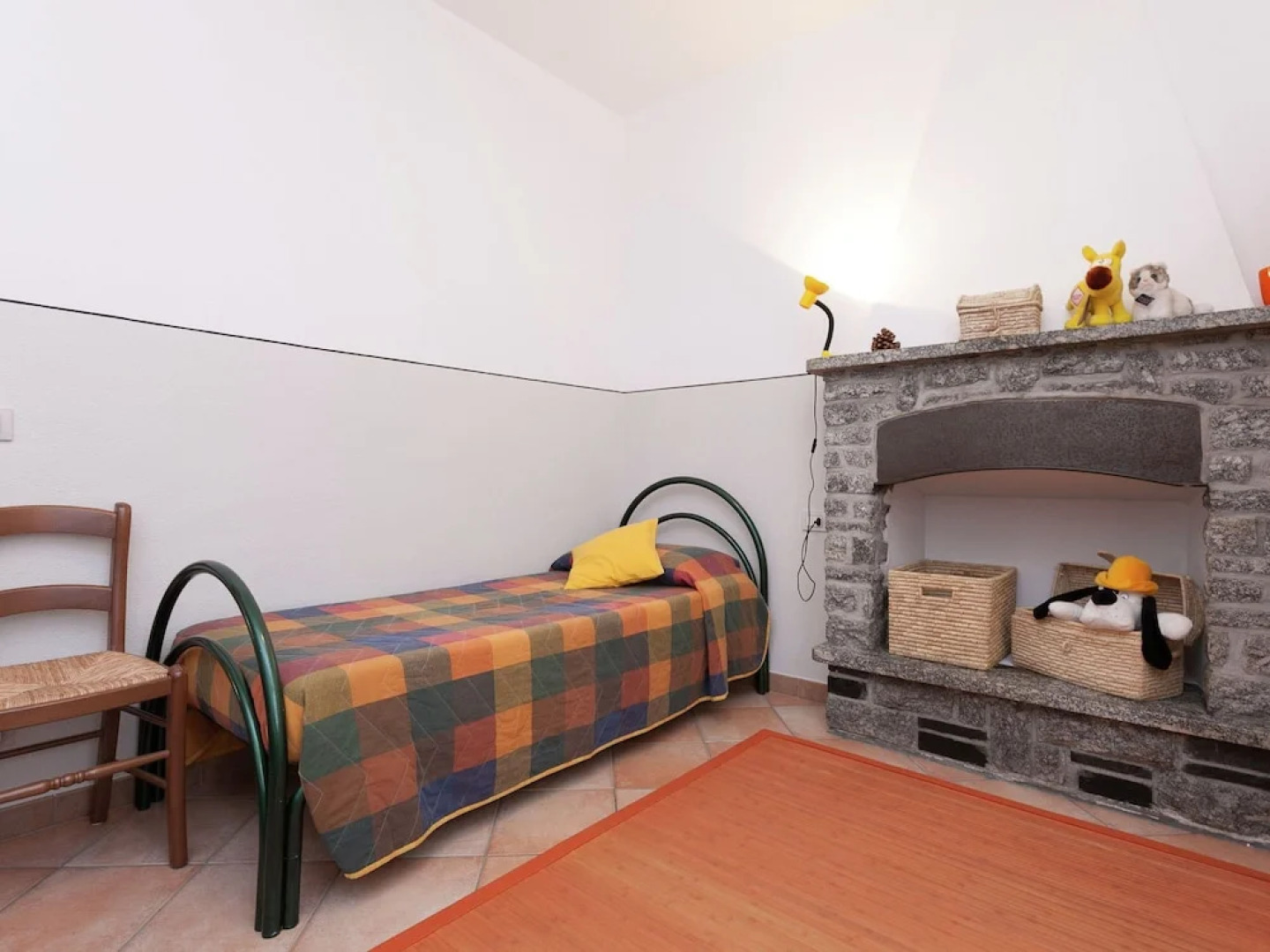 Apartment With Large Terrace and a Magnificent Lake View