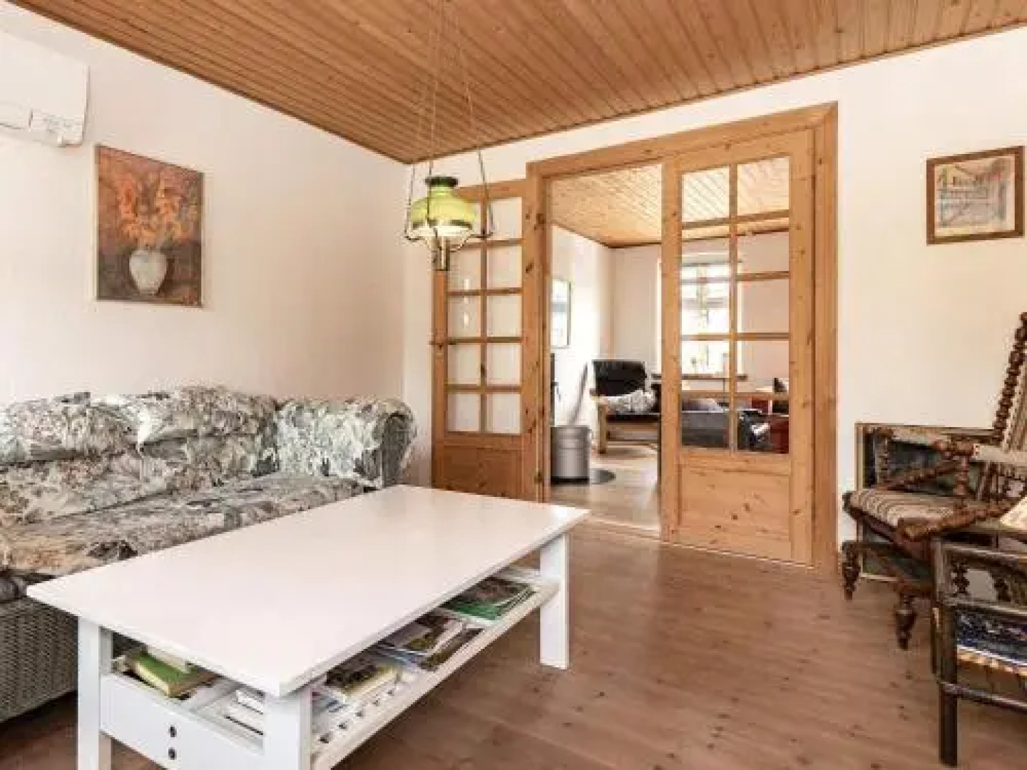 Scenic Retreat With Fireplace & Terrace