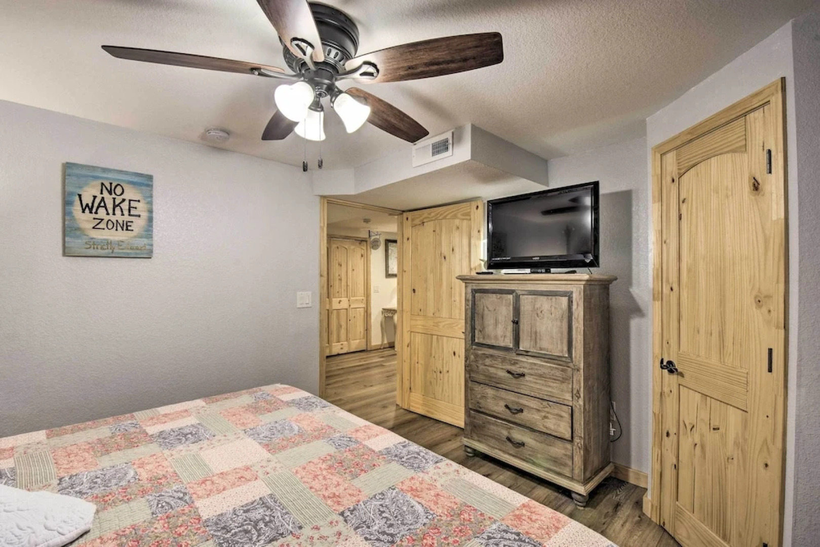 Hiawassee Getaway w/ Hot Tub, Deck & Lake Access!