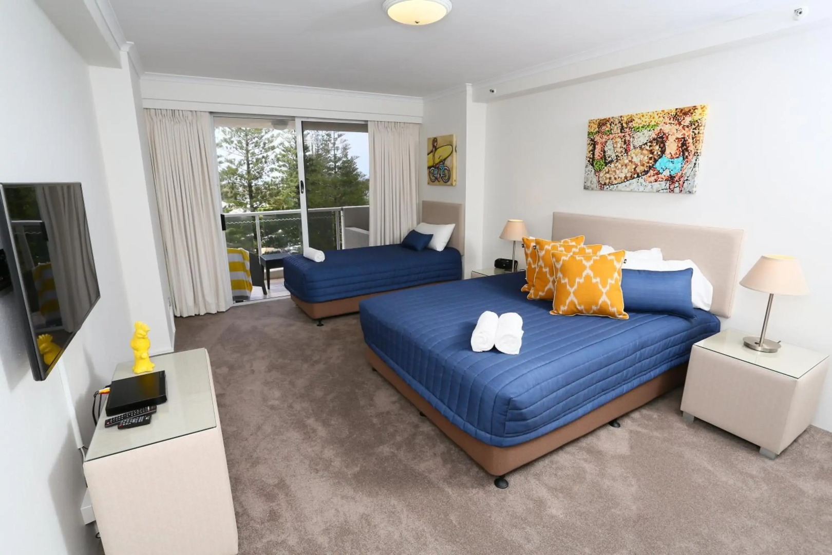 Oscar on Main Resort