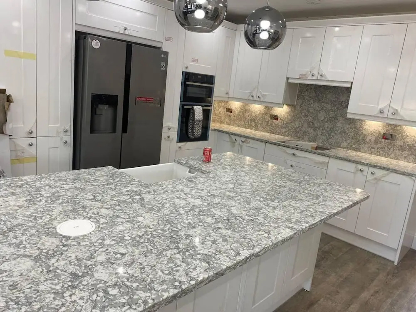 Lovely 3-bed House in Potters Bar Jacuzzi & 75inch