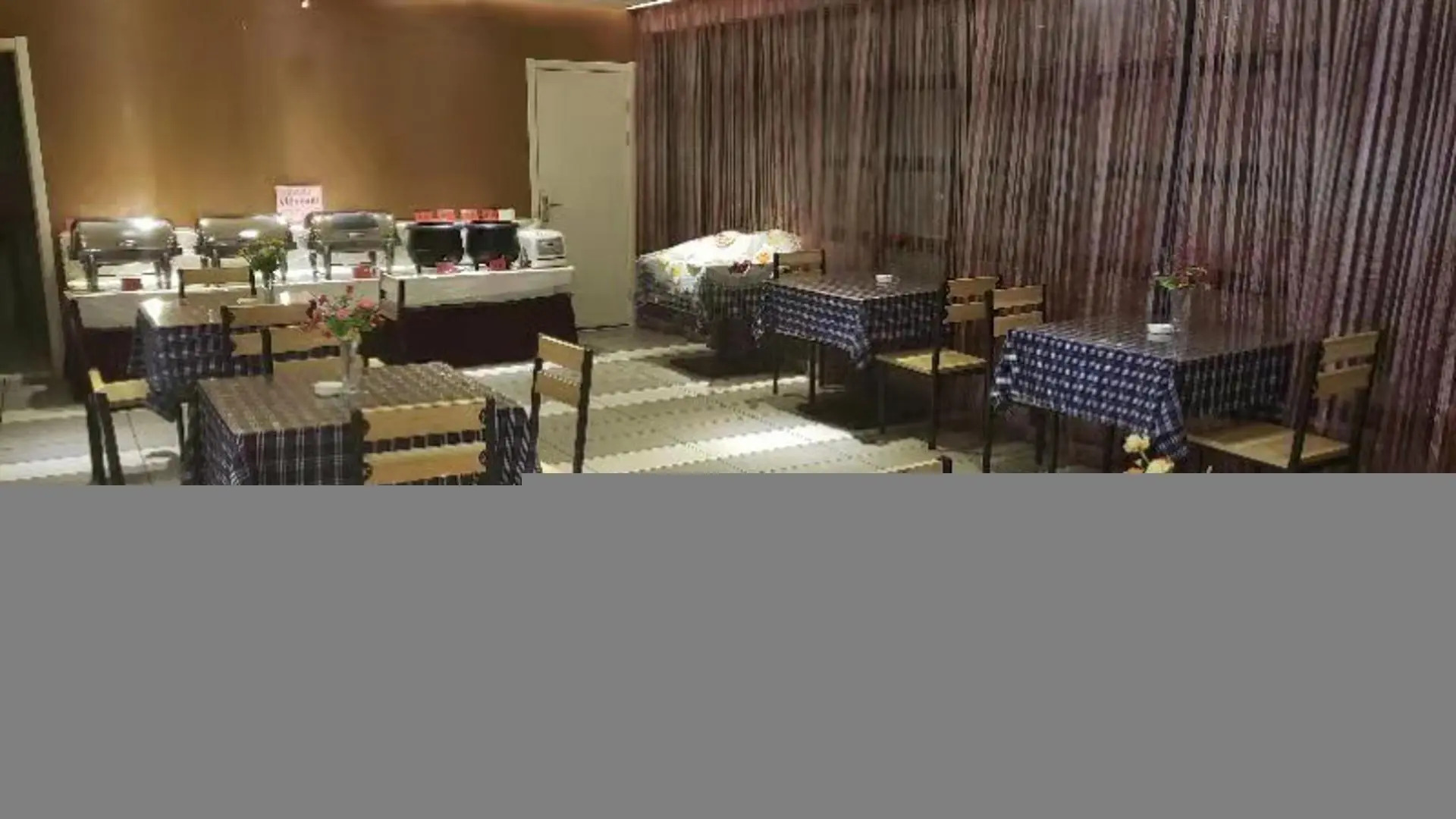 Home Inn Huaxuan Collection Hotel (Pingliang Xinmin Road Railway Station)