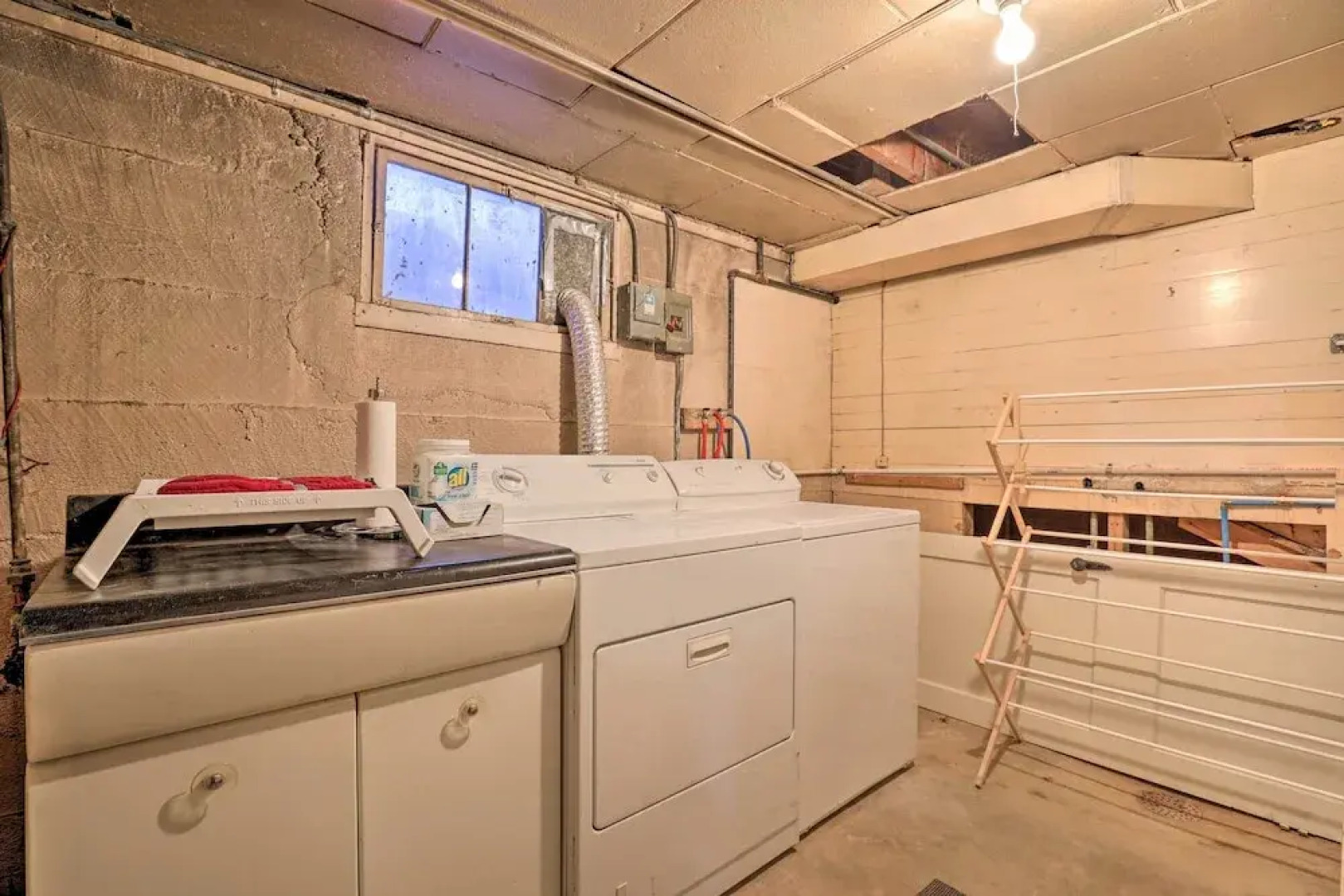 Downtown Cedar City House < 1/2 Mi to SUU Campus!