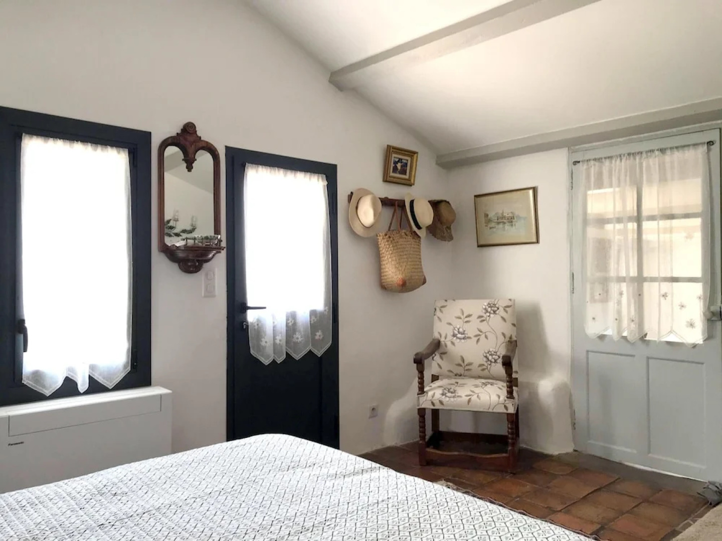 House With 2 Bedrooms in Modène, With Wonderful Mountain View, Private