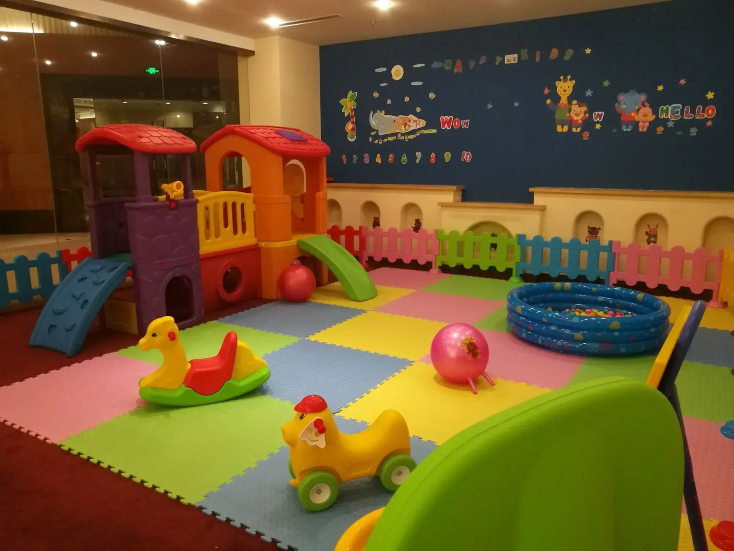 Merryland Traders Hotel