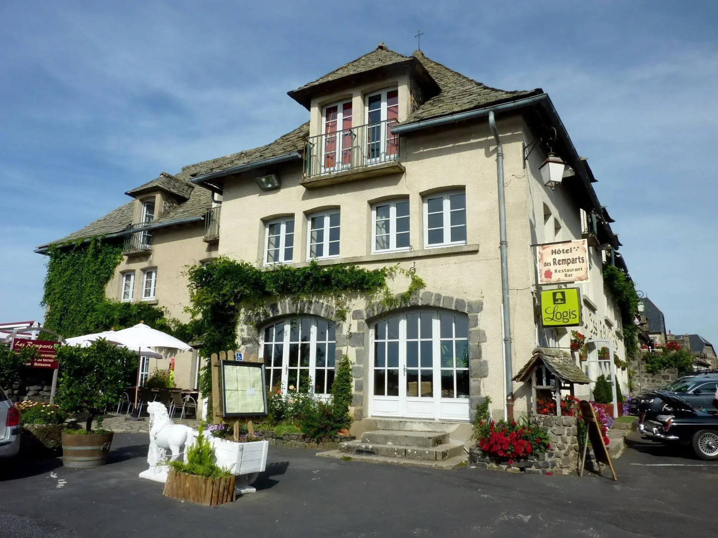 Logis Hôtel Restaurant & Spa Les Remparts