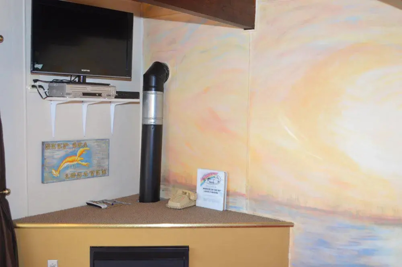 Wheeler on the Bay Lodge & Marina