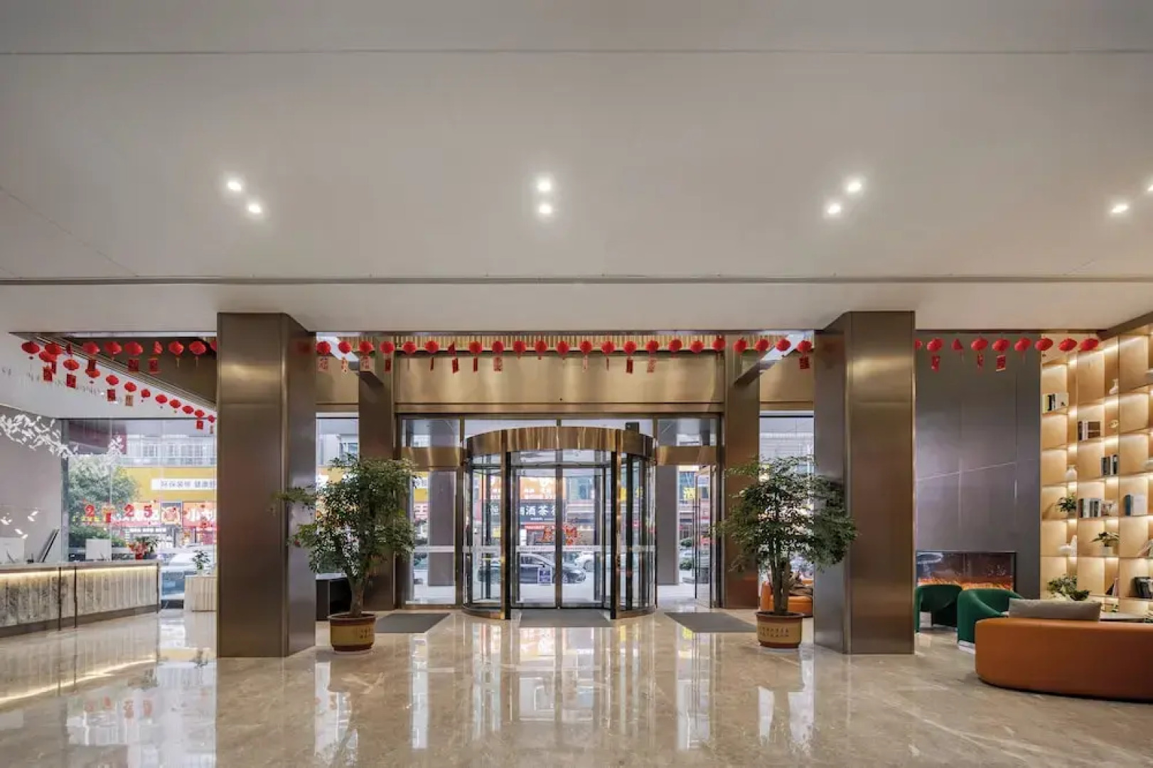 Wanzai Yijia La Maison Hotel