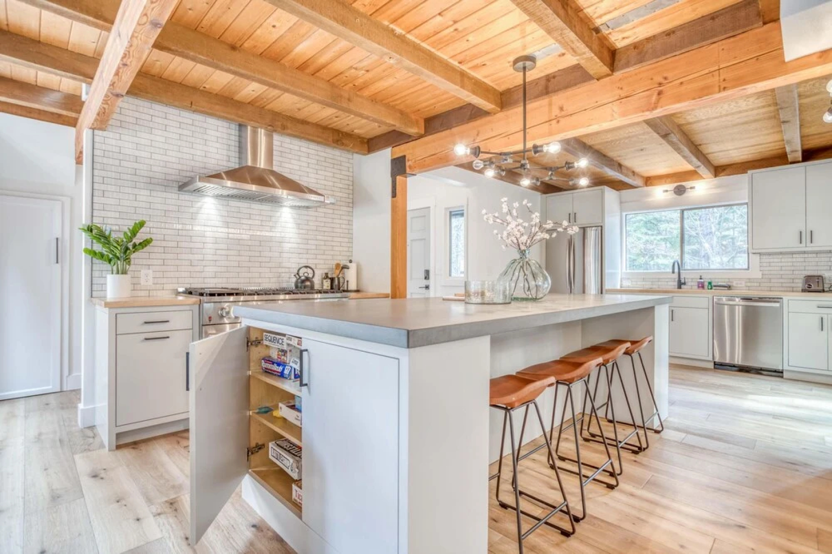 Spring Home 42