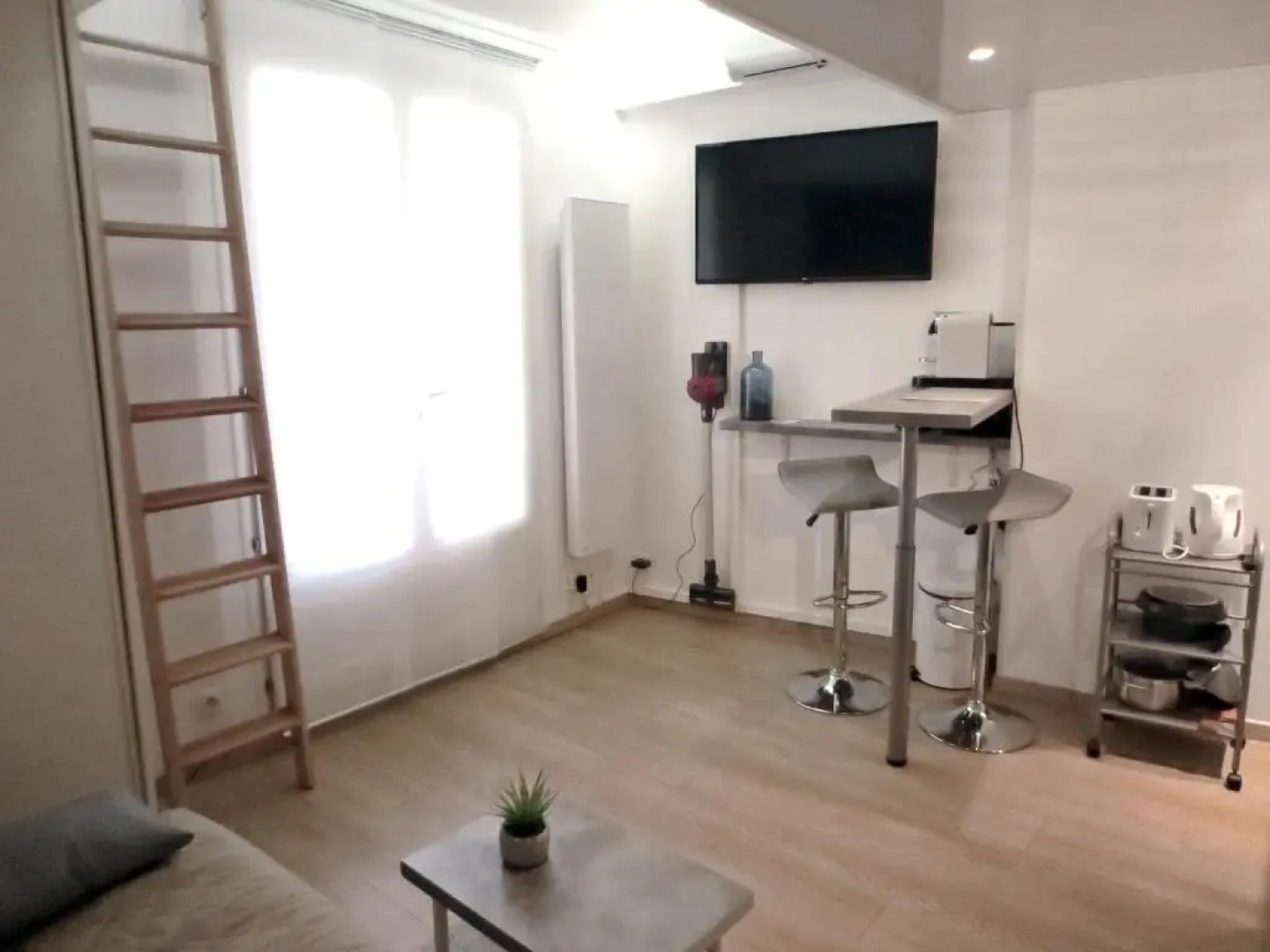 L'IDEAL 6 ( casino a 50m, plage a 150m)