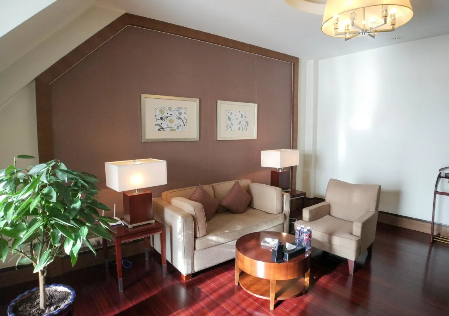 Mohe Peak Yuezhiyue Hotel