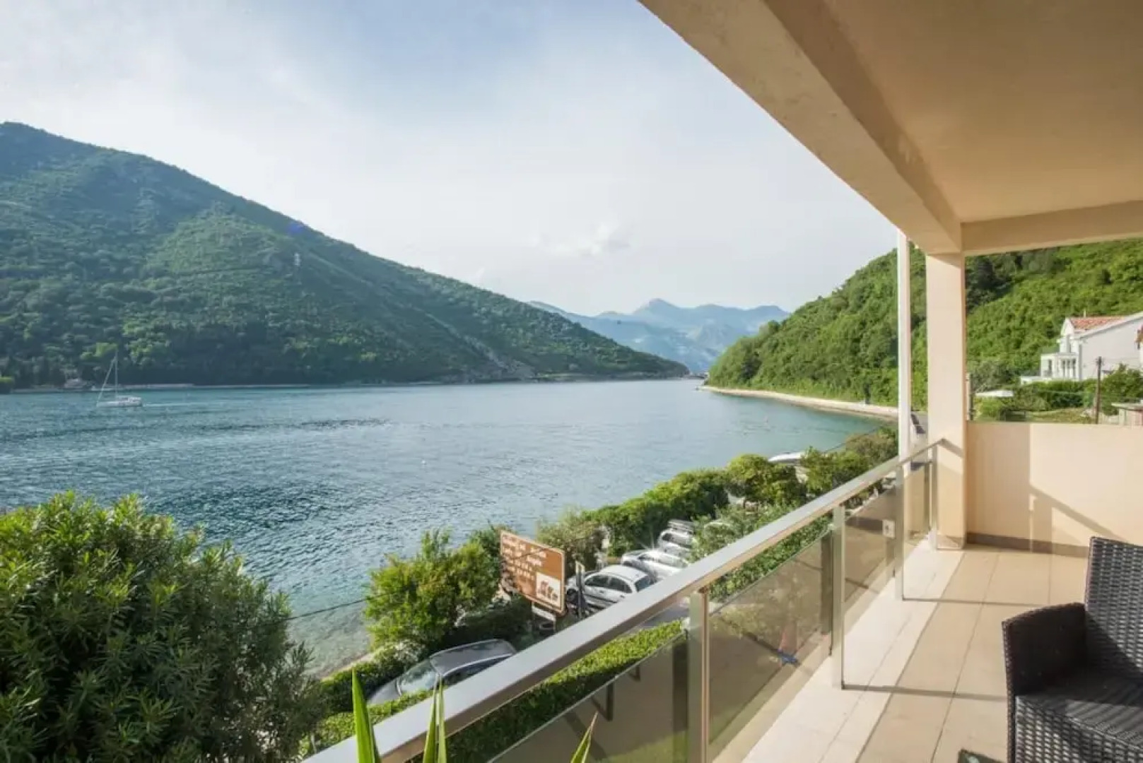 Studio Flat With View Near Beach in Tivat