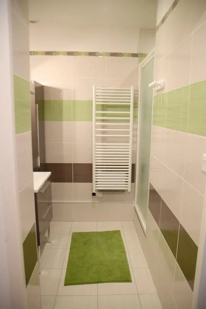 House With 2 Bedrooms in Vaux-sur-mer, With Pool Access, Enclosed Gard