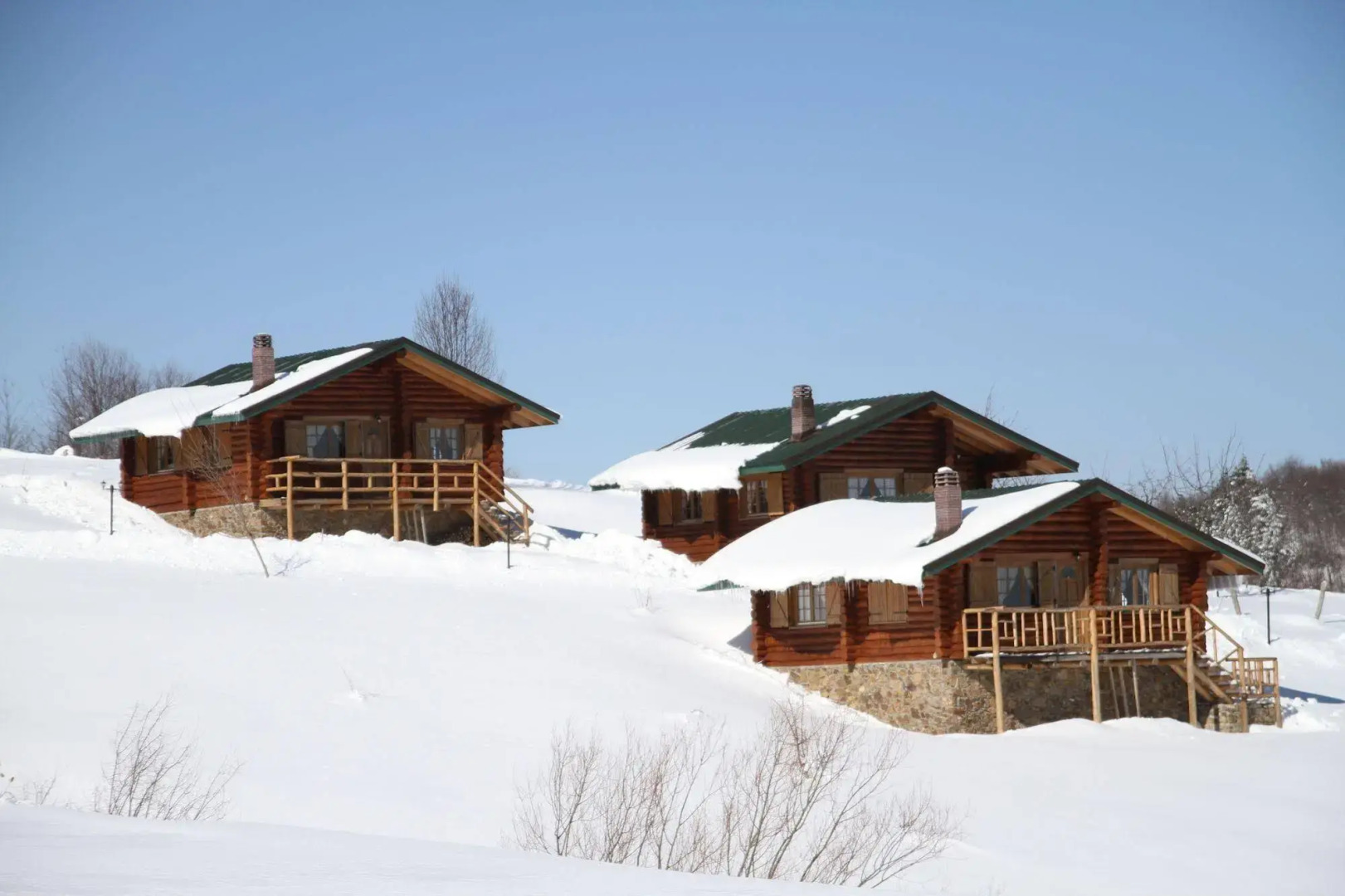 Sfendamos Wood Village