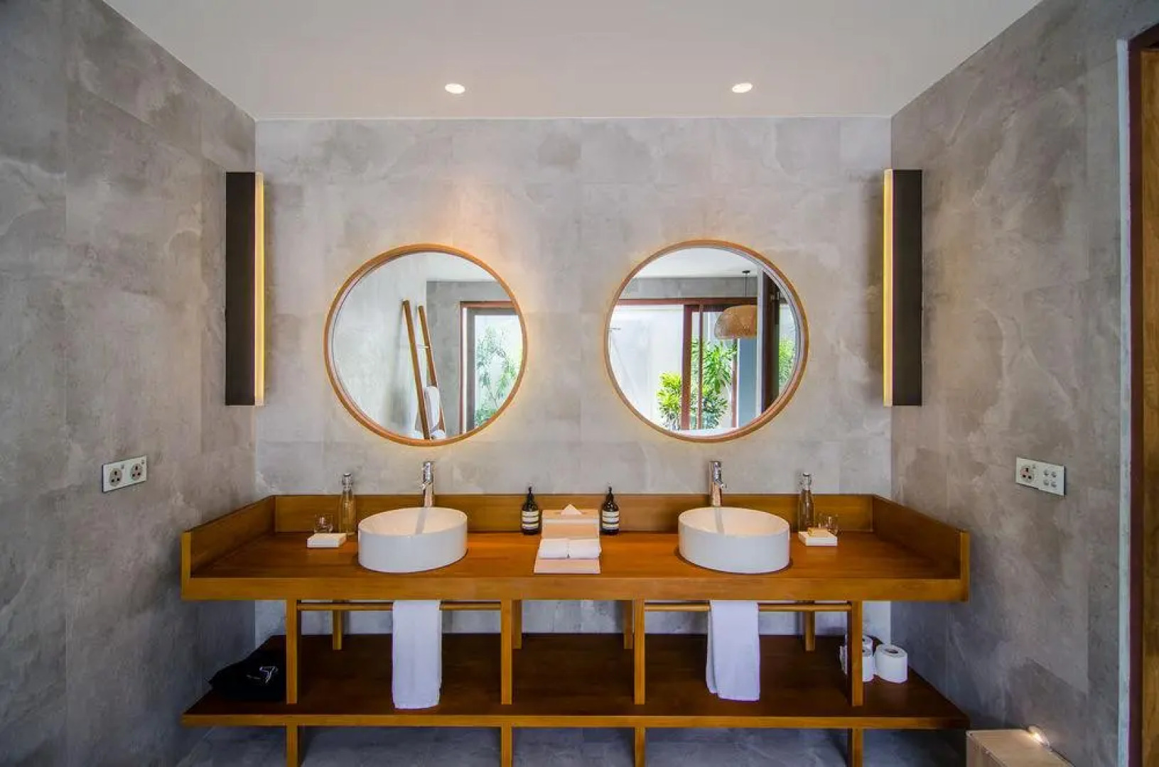 Курорт Amilla Maldives