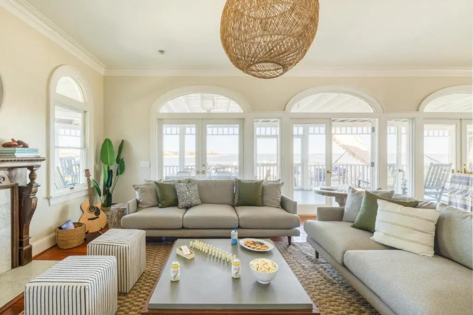 Haven by Avantstay Luxury Beachfront Home w/ Pool & Gorgeous Patios