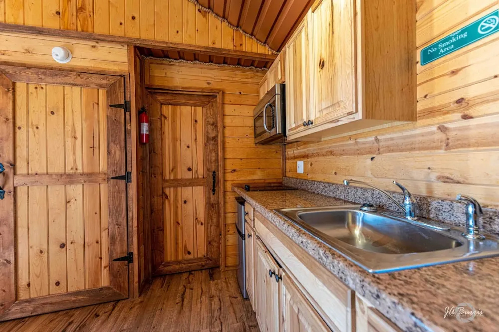 Elite Cabins and RV Park