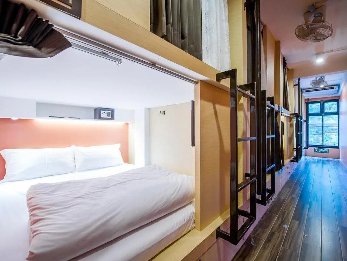 Matchbox Bangkok Hostel