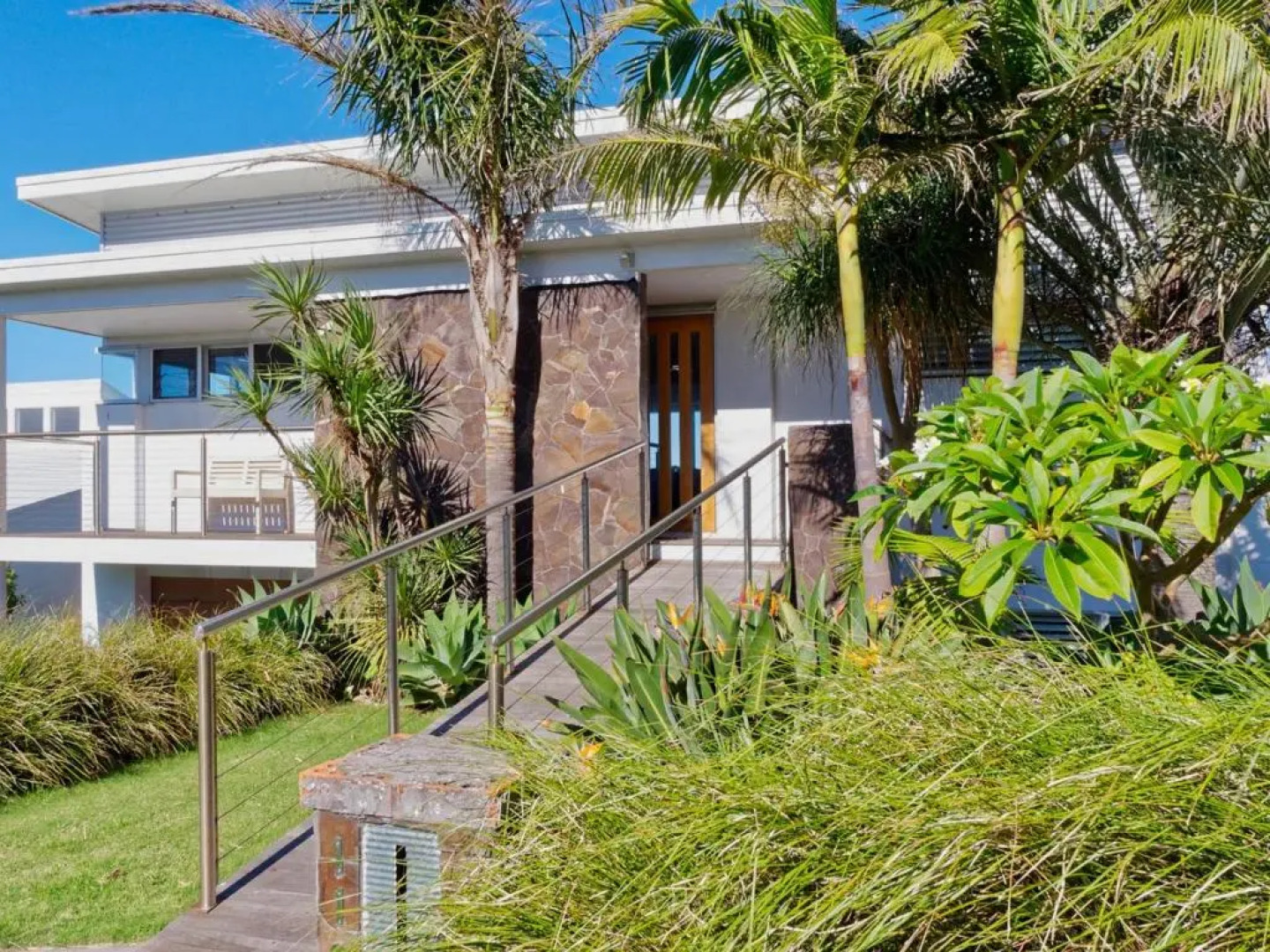 HARRINGTON Gerroa 4pm check out Sundays