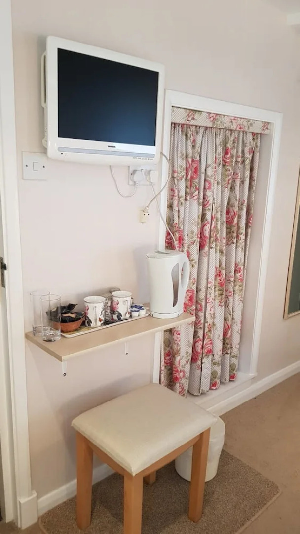 Holly House Bed & Breakfast