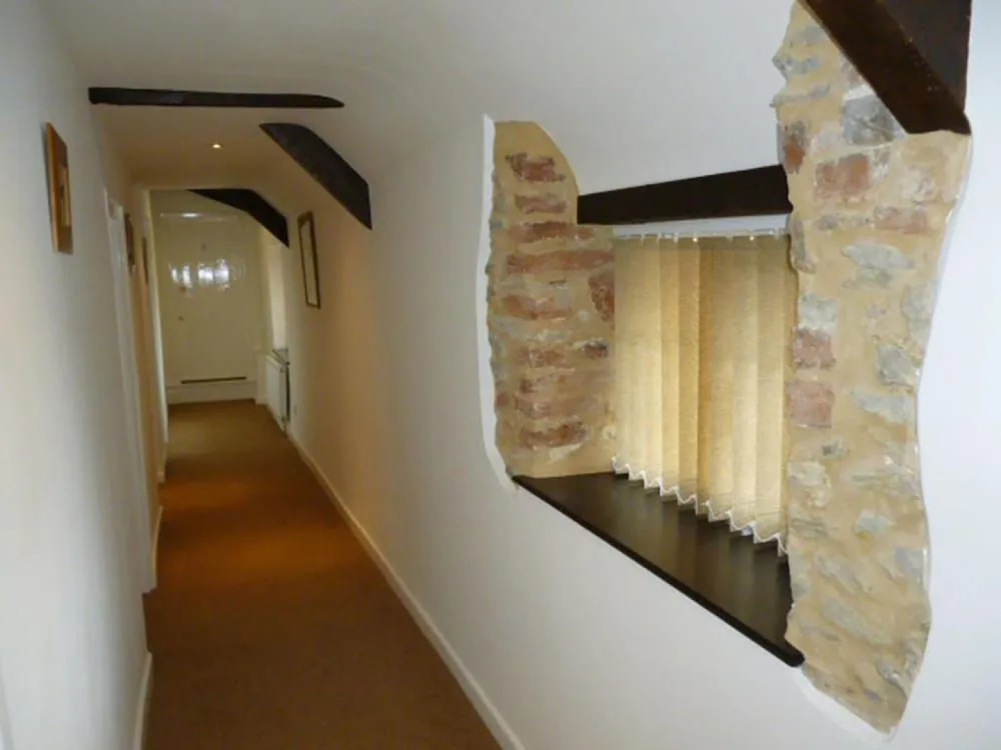 Quiet Woman House (отель для женщин)