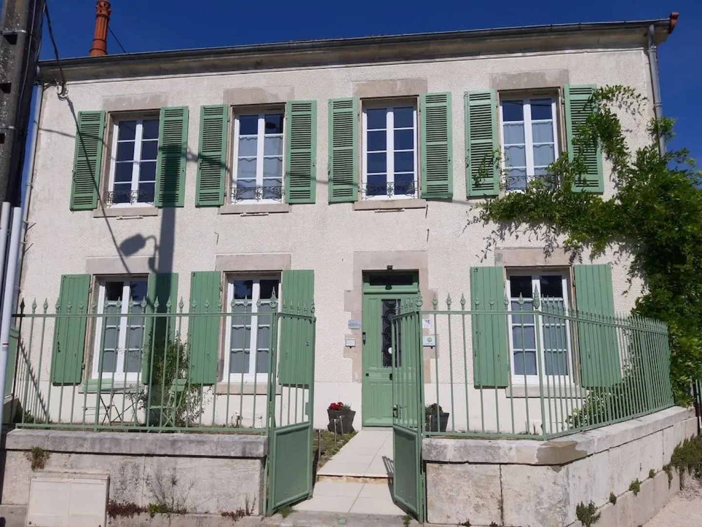 Les Volets Verts Aulnay