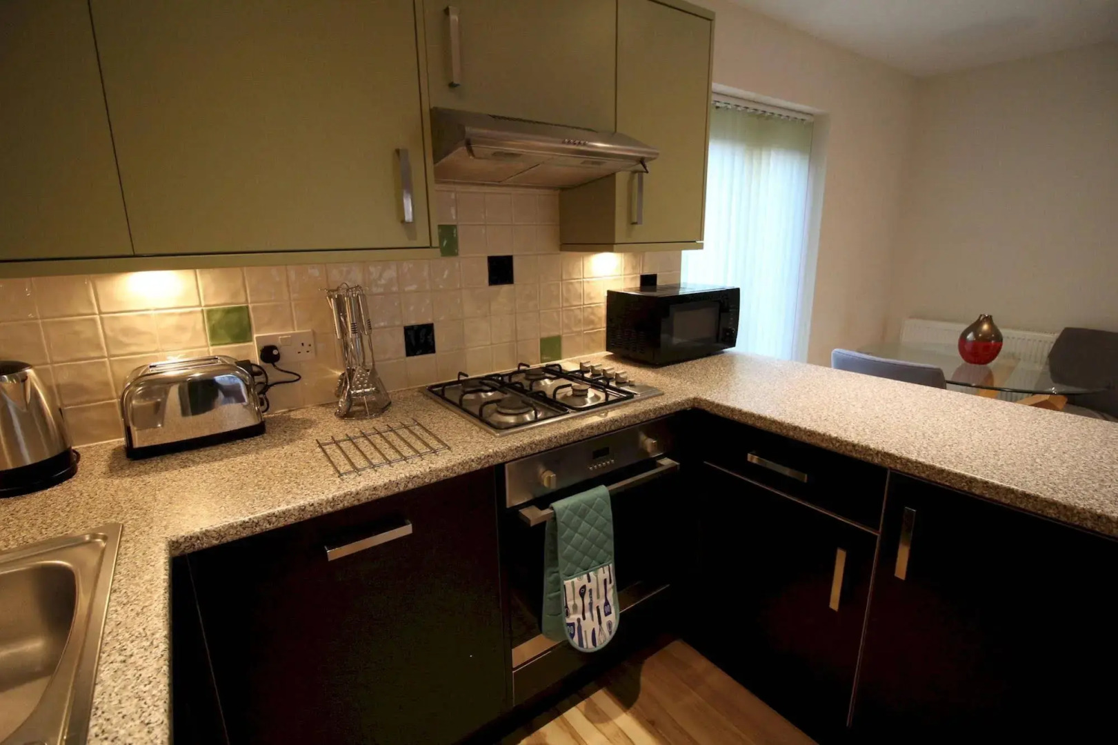 Lux Living Apartments - Alpha Apartments