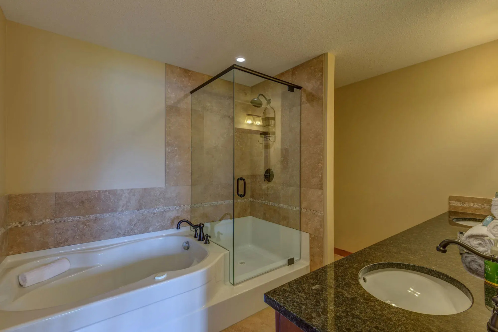 Rundle Cliffs Lodge by Spring Creek Vacation