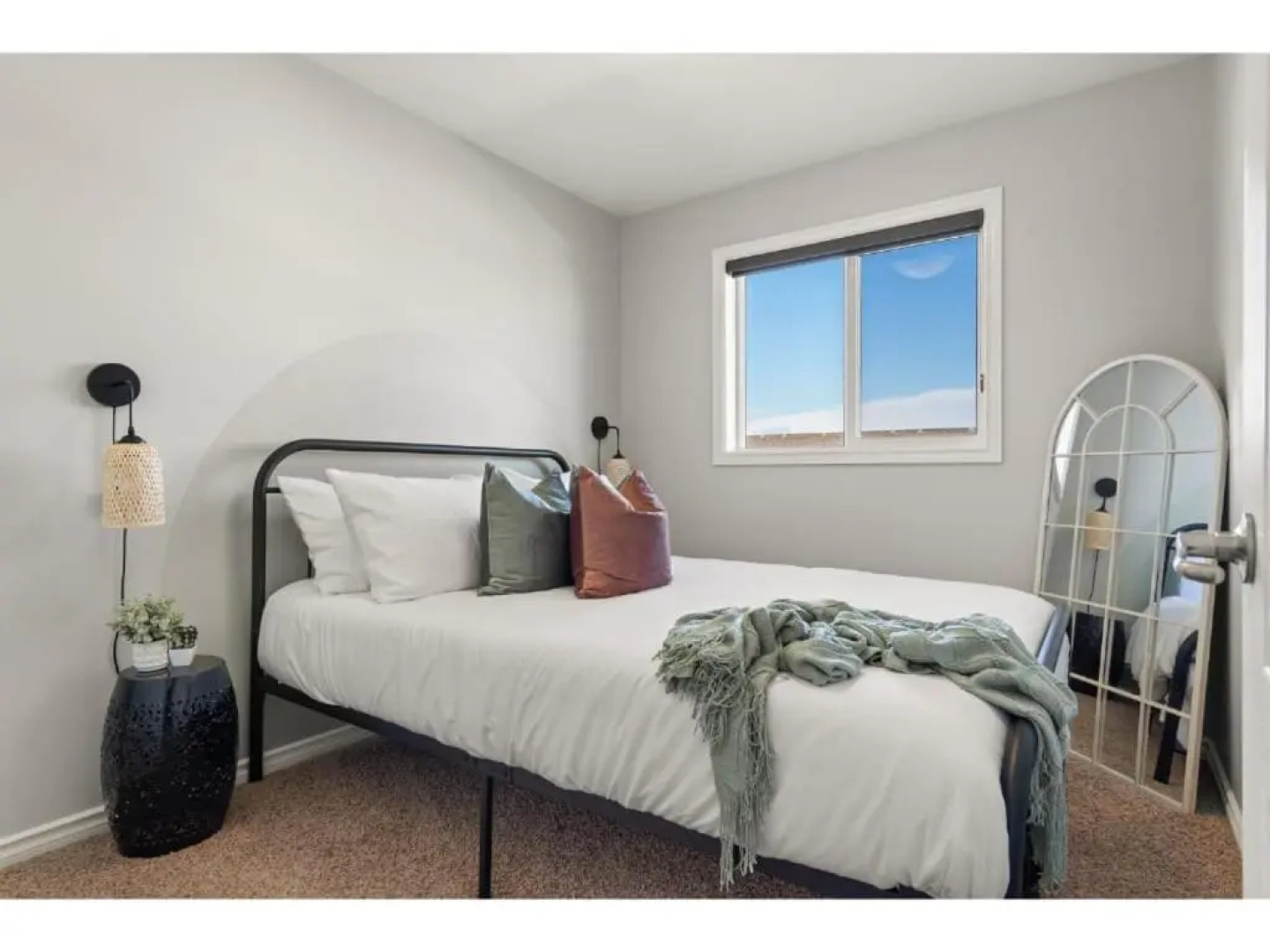 The Saturday I Sleeps 16 I BBQ & Patio I Fire Pit