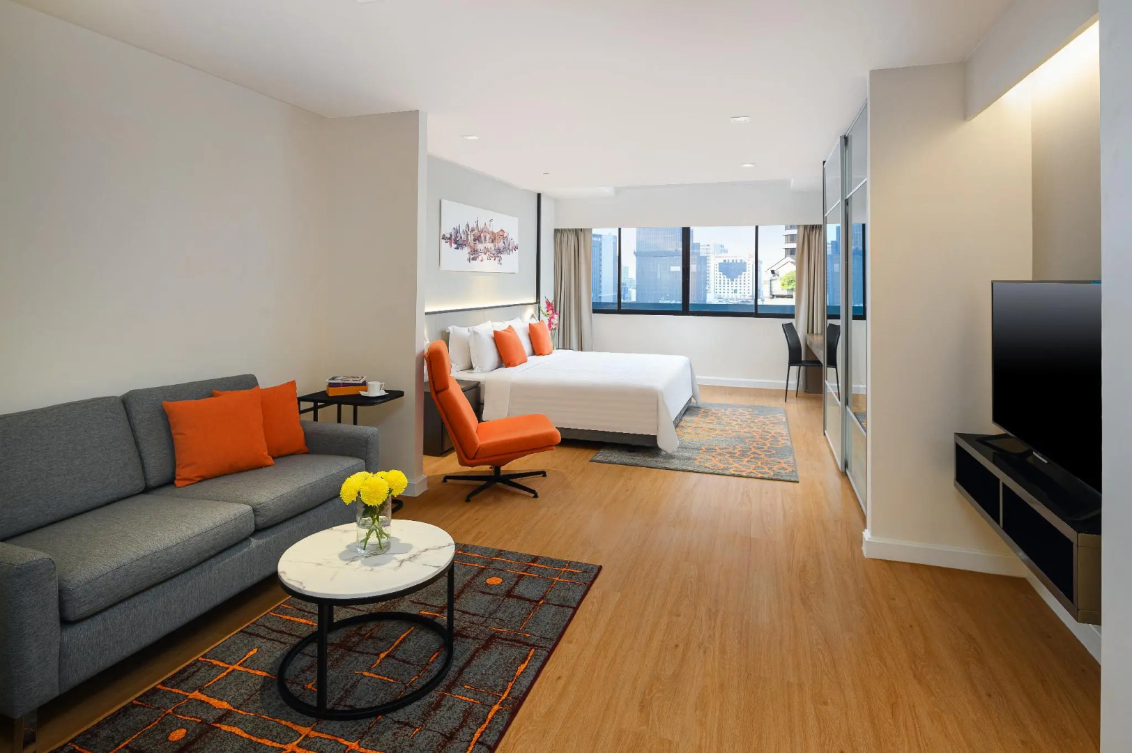 Отель PARKROYAL Suites Bangkok