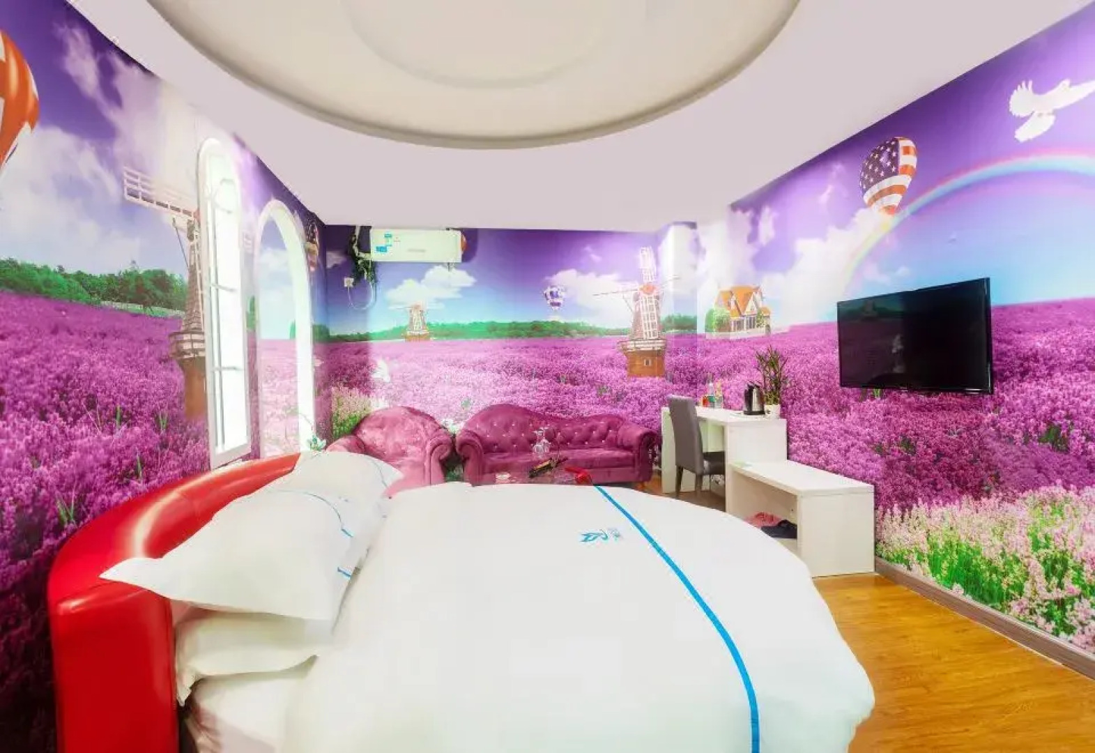 Baihe Hotel (Yangxi West Lake Branch)