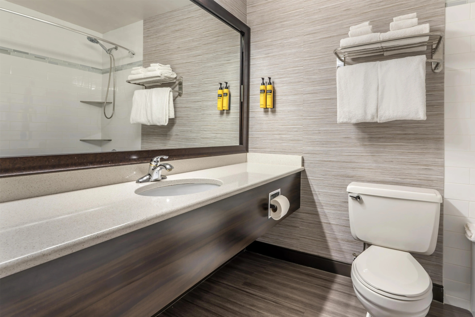 Best Western Plus Carlton Plaza Hotel