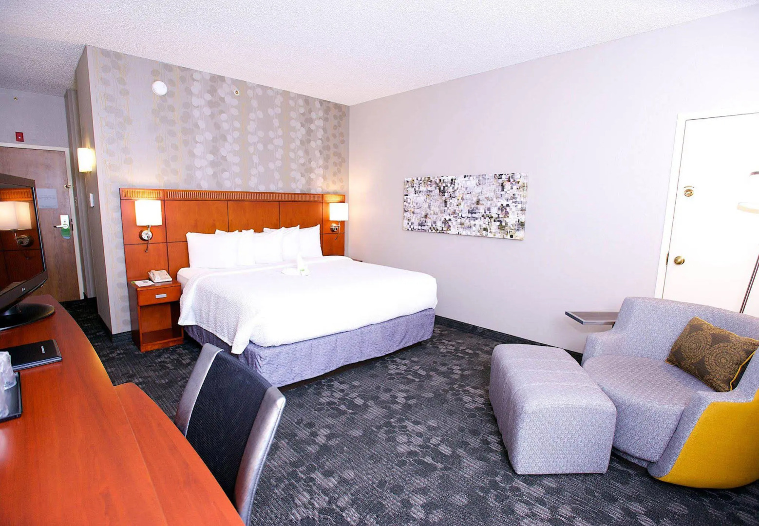 Courtyard by Marriott Dallas-Fort Worth/Bedford