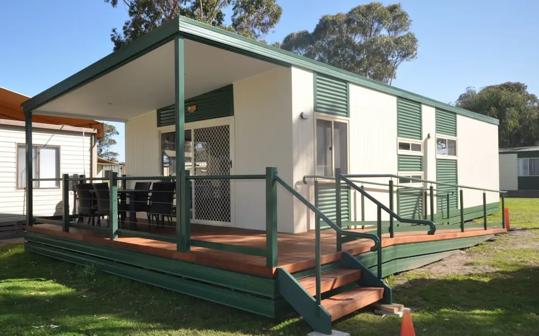 Dylene Caravan Park - 2 Br Family Cabin With Air