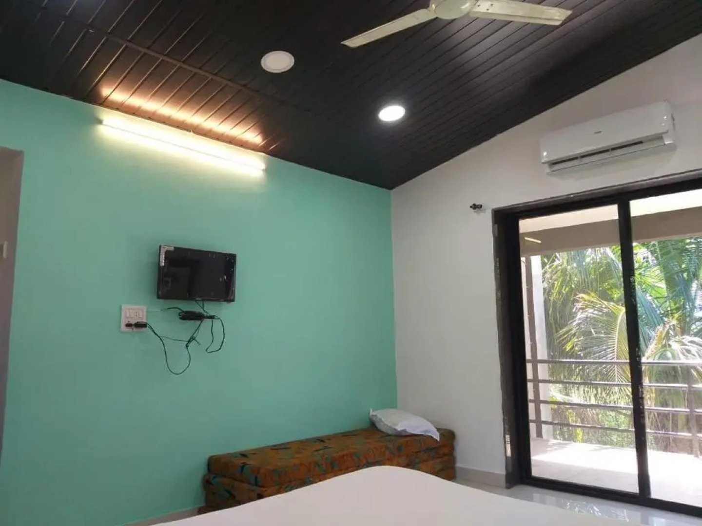 Shivar Garden Resort