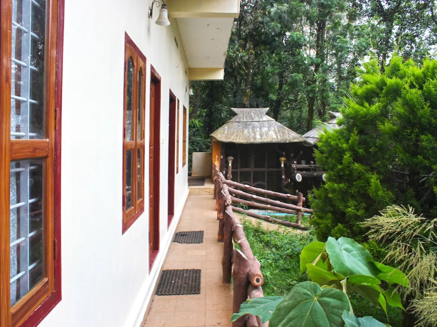 OYO 14135 Ashly's Residency