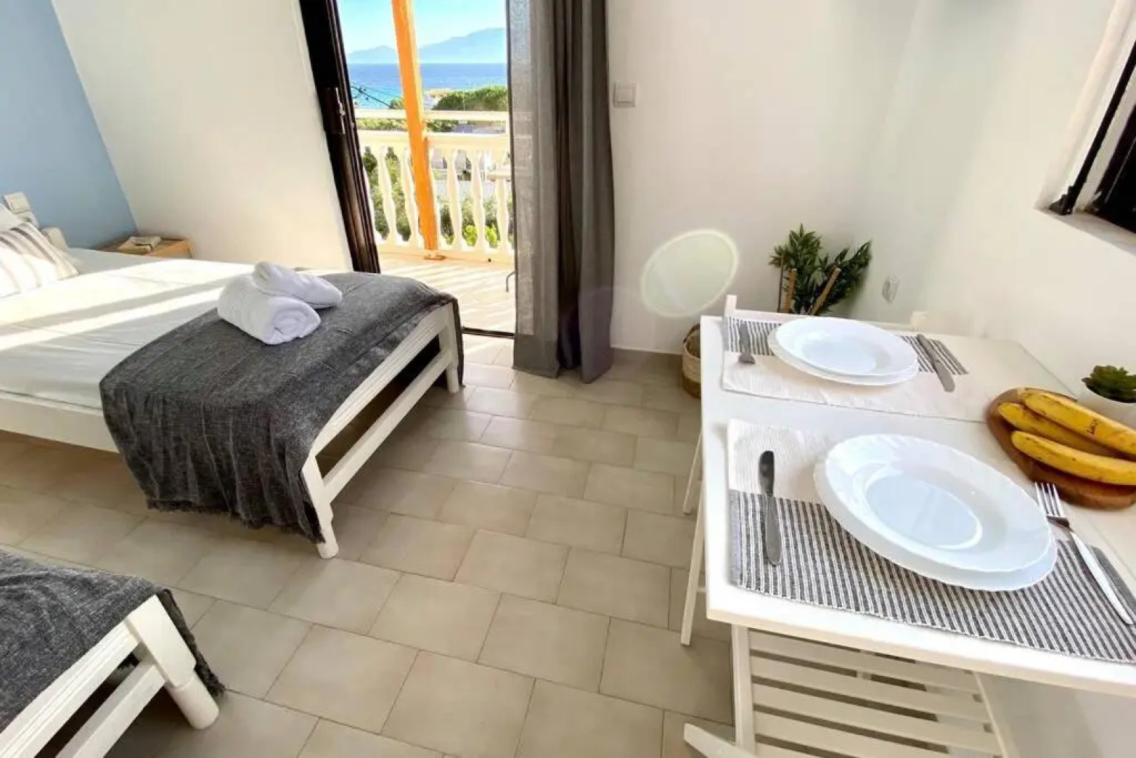 Relaxing Sea View Studio at Xenios Avlais