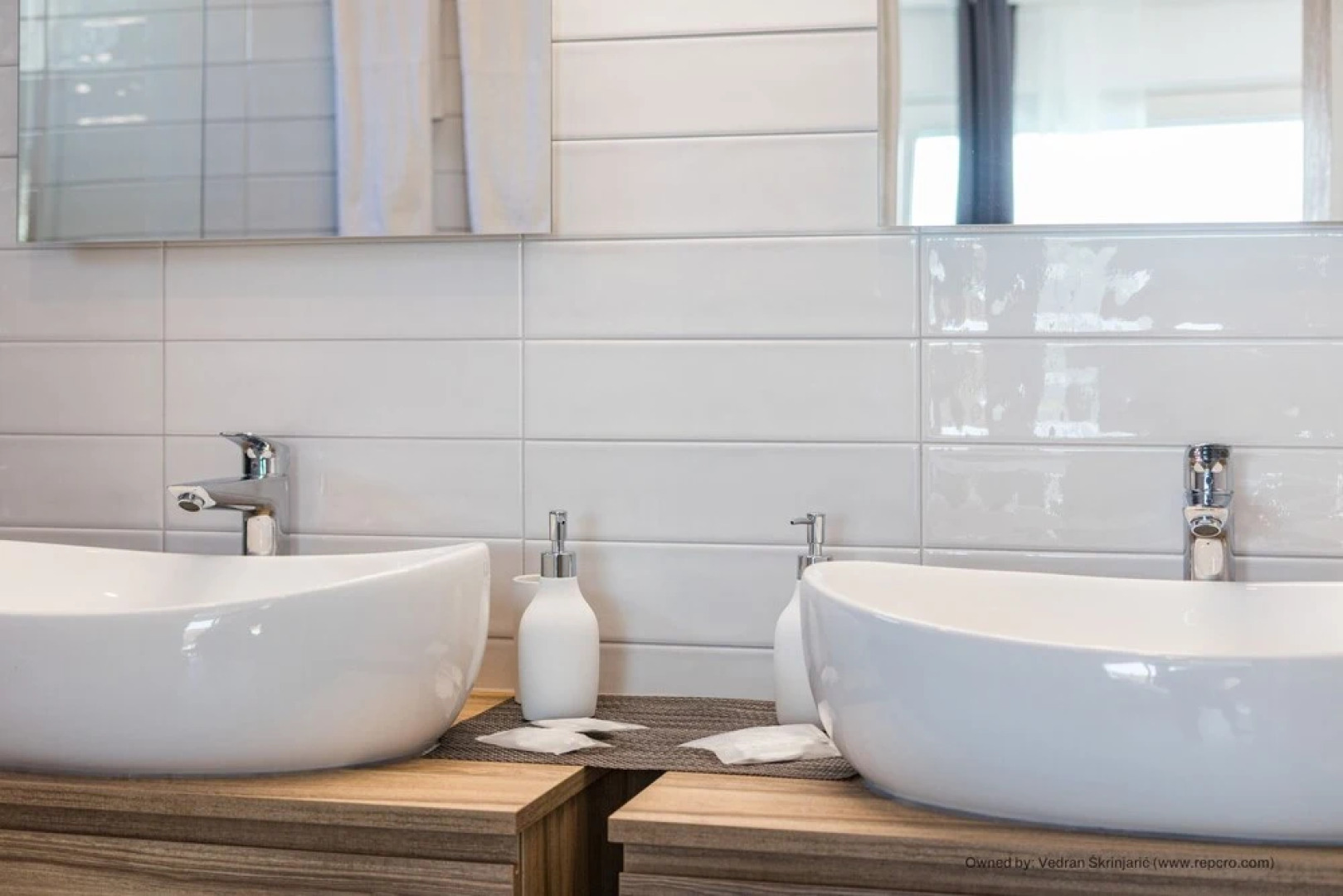 Villa for two Person With Pool in Peroj