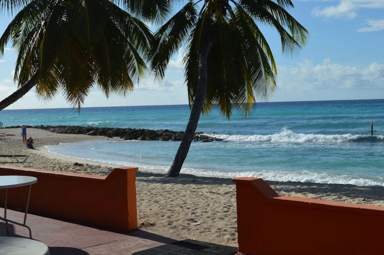 Four Aces Apartments