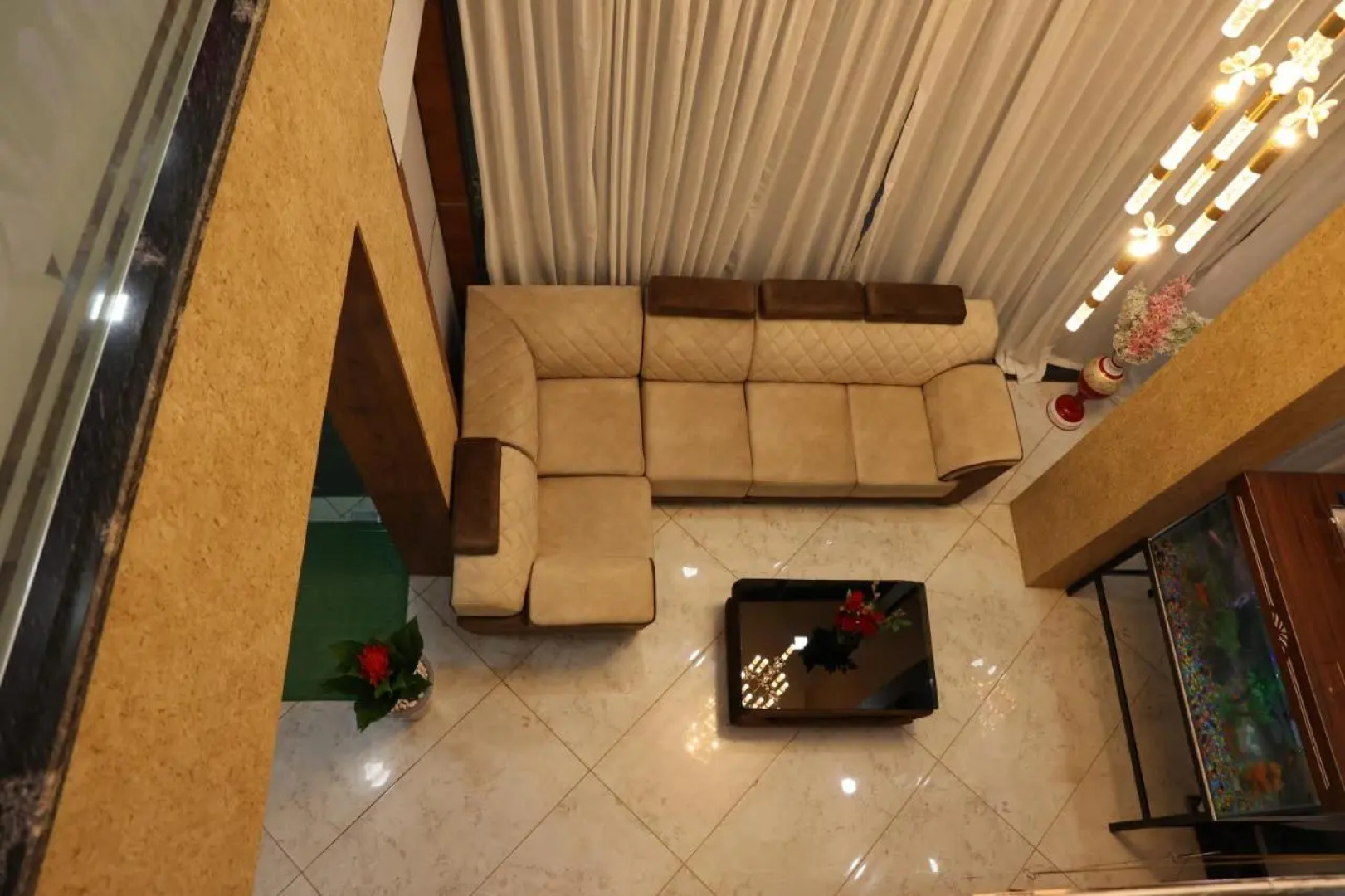 Sunshine International Boarding & Lodging