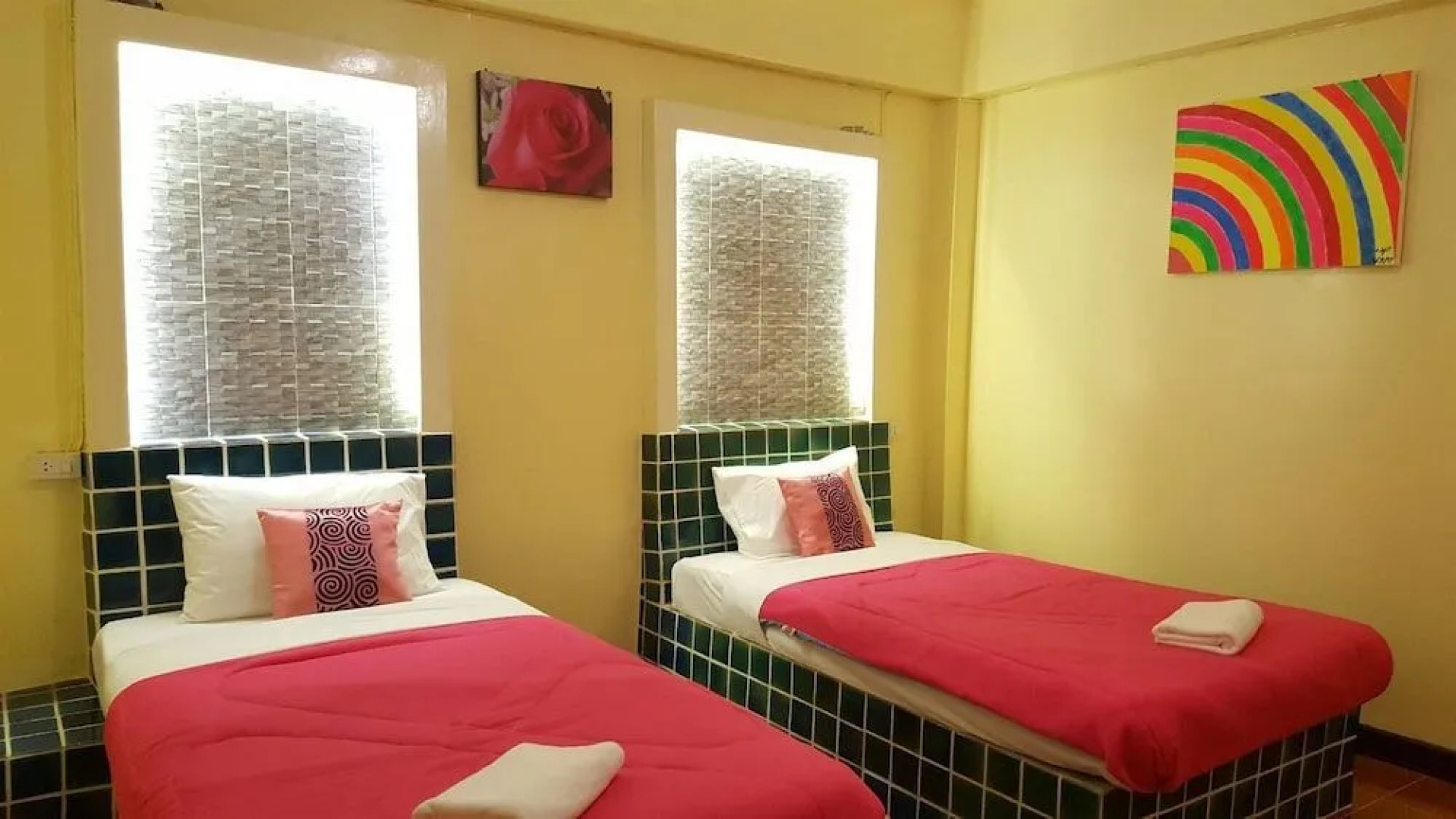 Baan Sai Thong Hotel