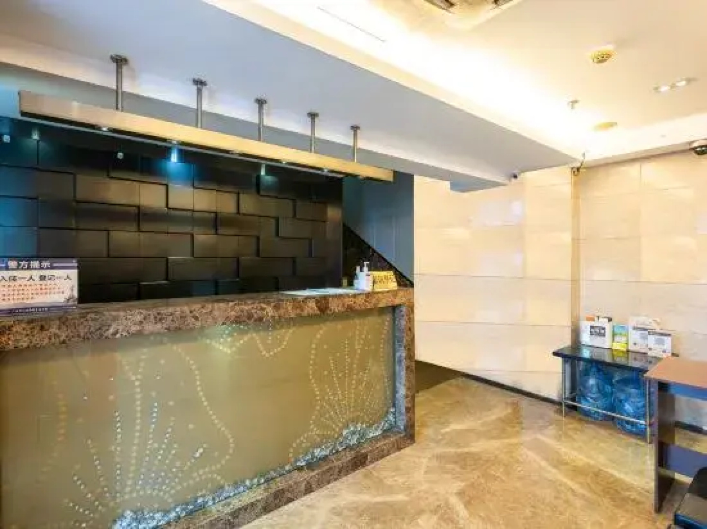 Yuedu Hotel · Select (Guangzhou Beijing Road Pedestrian Street West Gate Metro Station Branch)