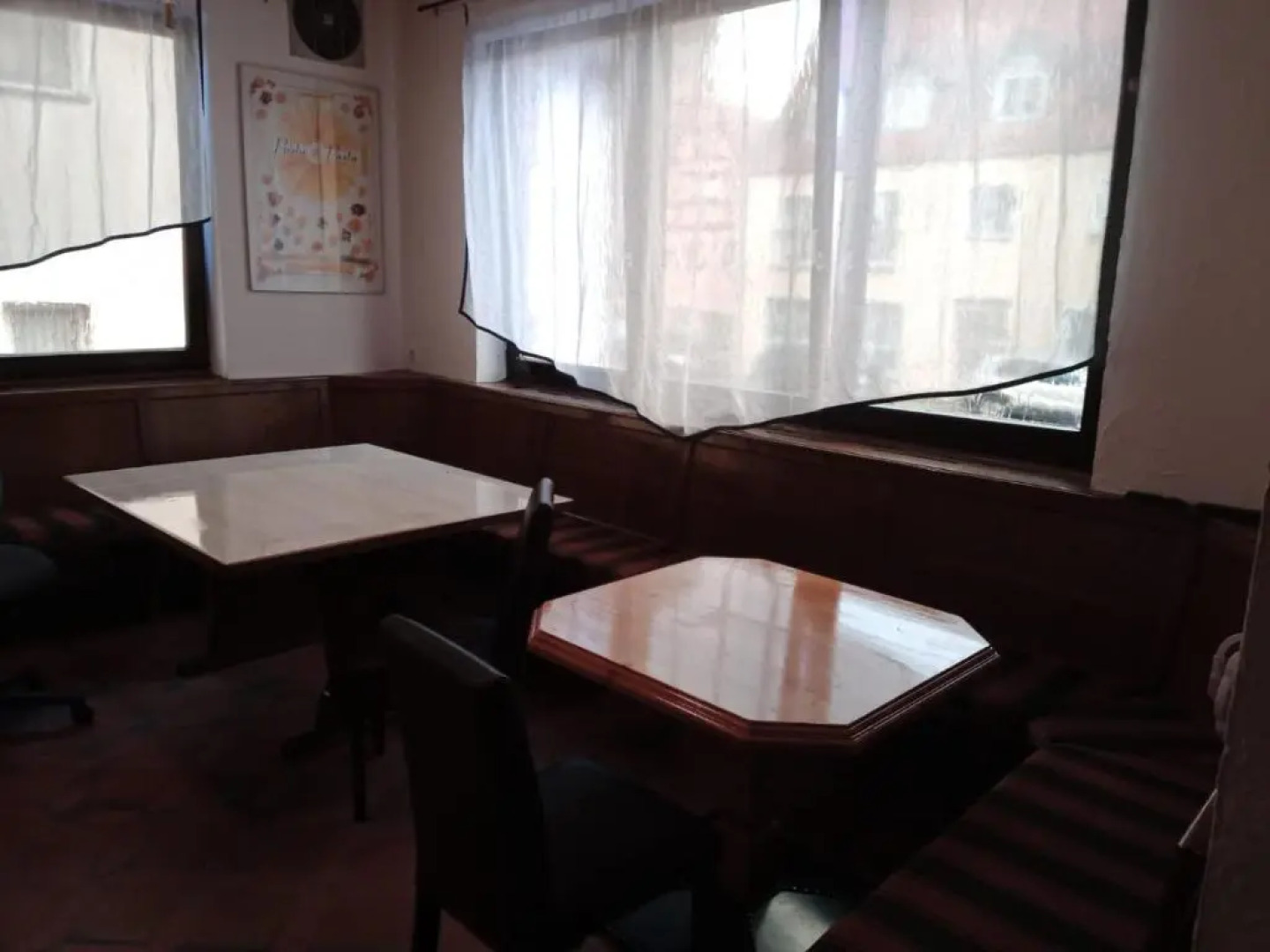 Appartementshaus. Einzelzimmer WC/Dusche, Gemeinschaftsküche, Zentral, Parkplatz kostenlos in 91639 Wolframs-Eschenbach