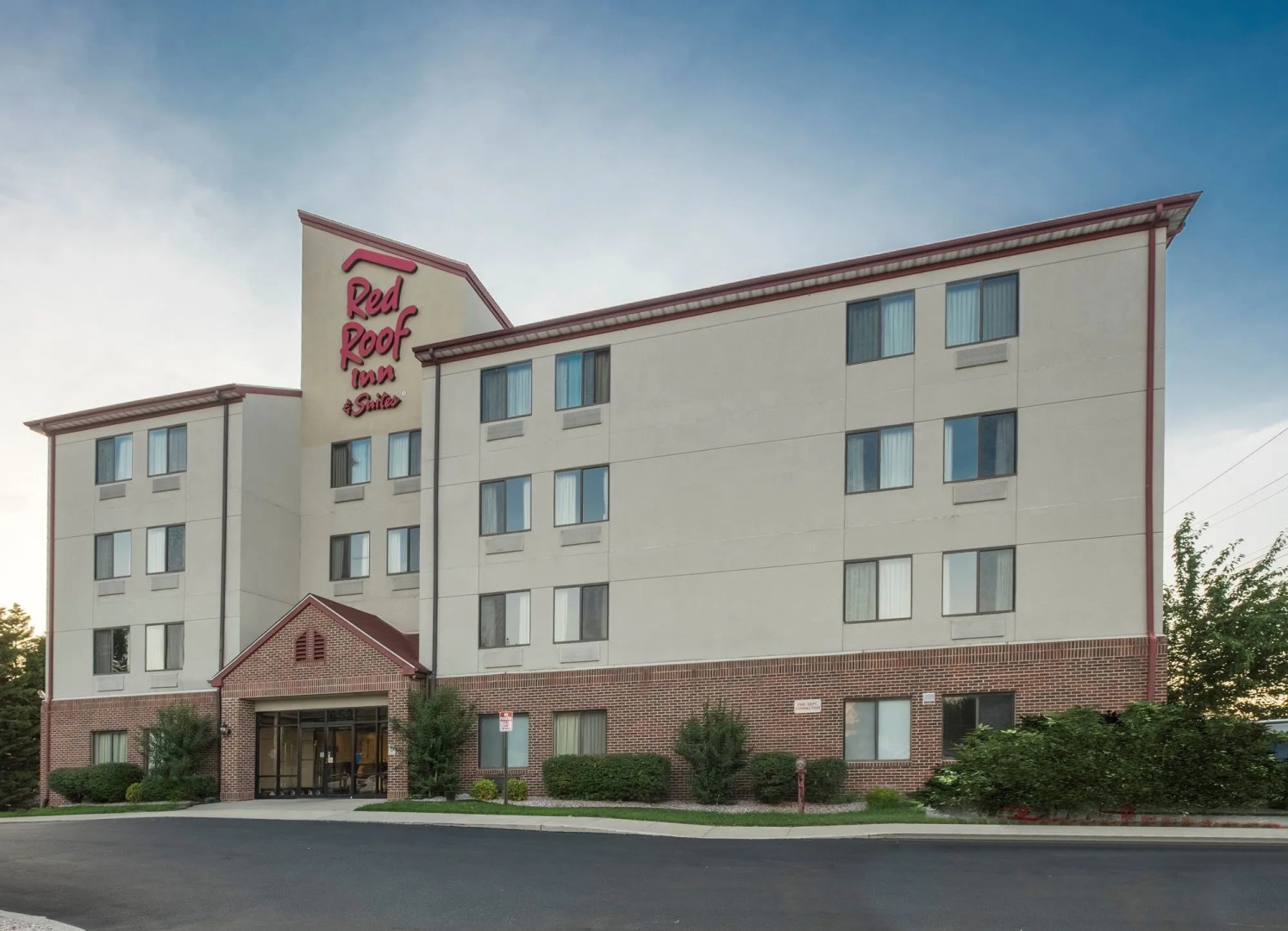 Red Roof Inn & Suites Dover Downtown