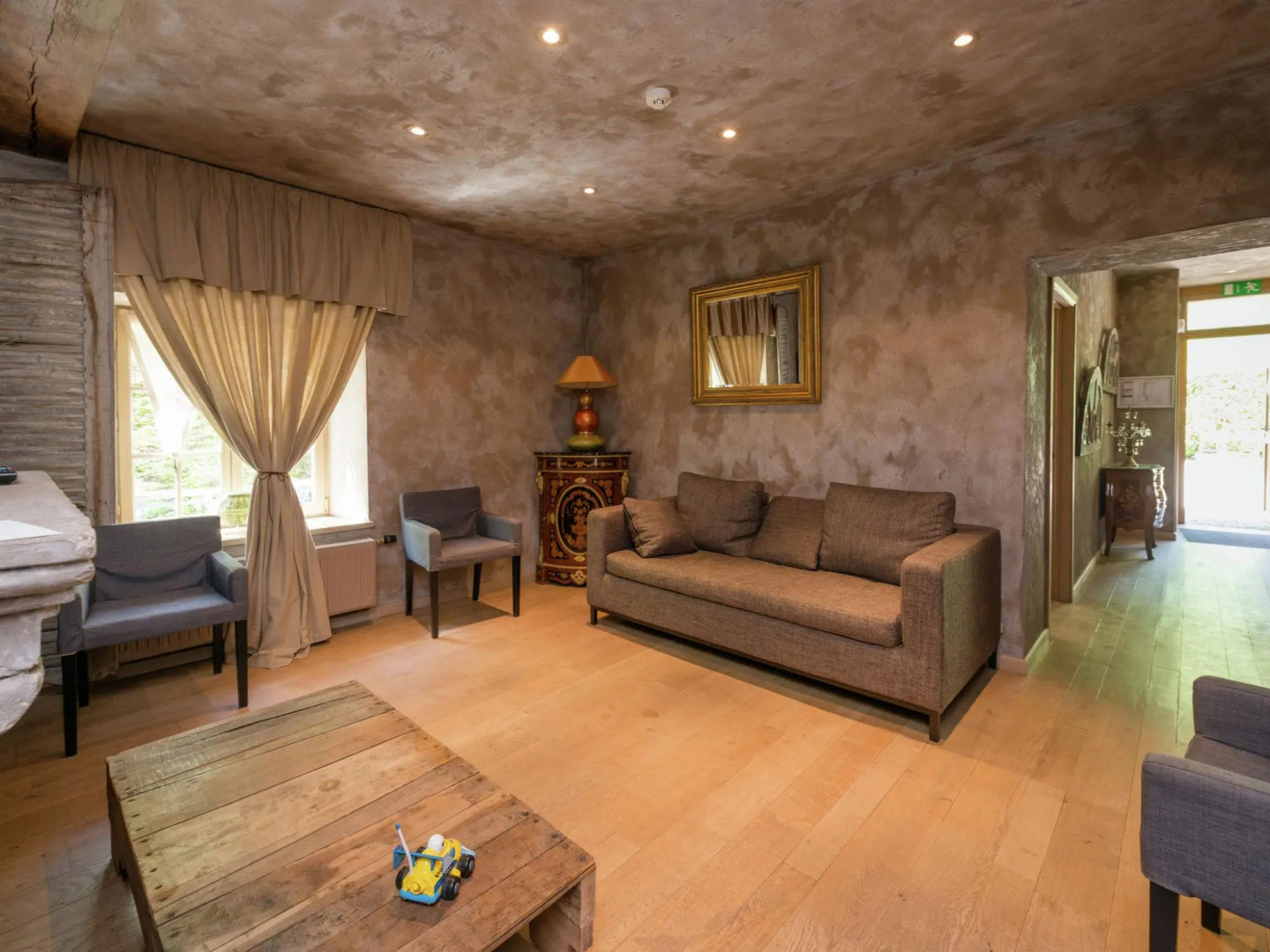 Magnificent Manor in Vresse-sur-semois With Sauna