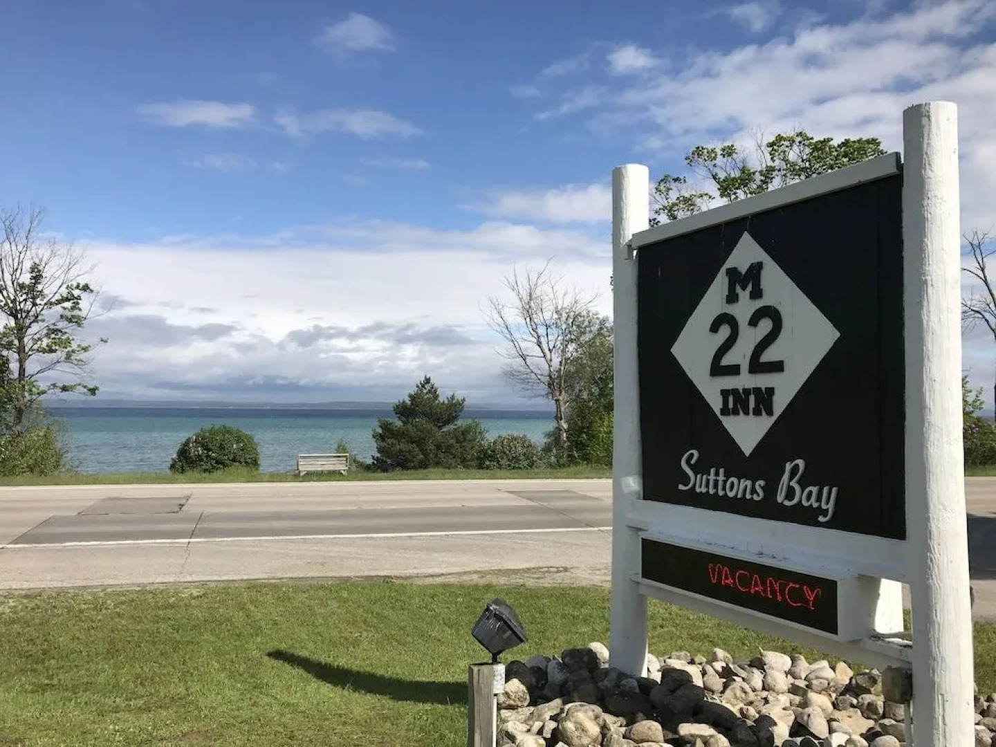 M-22 Inn Suttons Bay