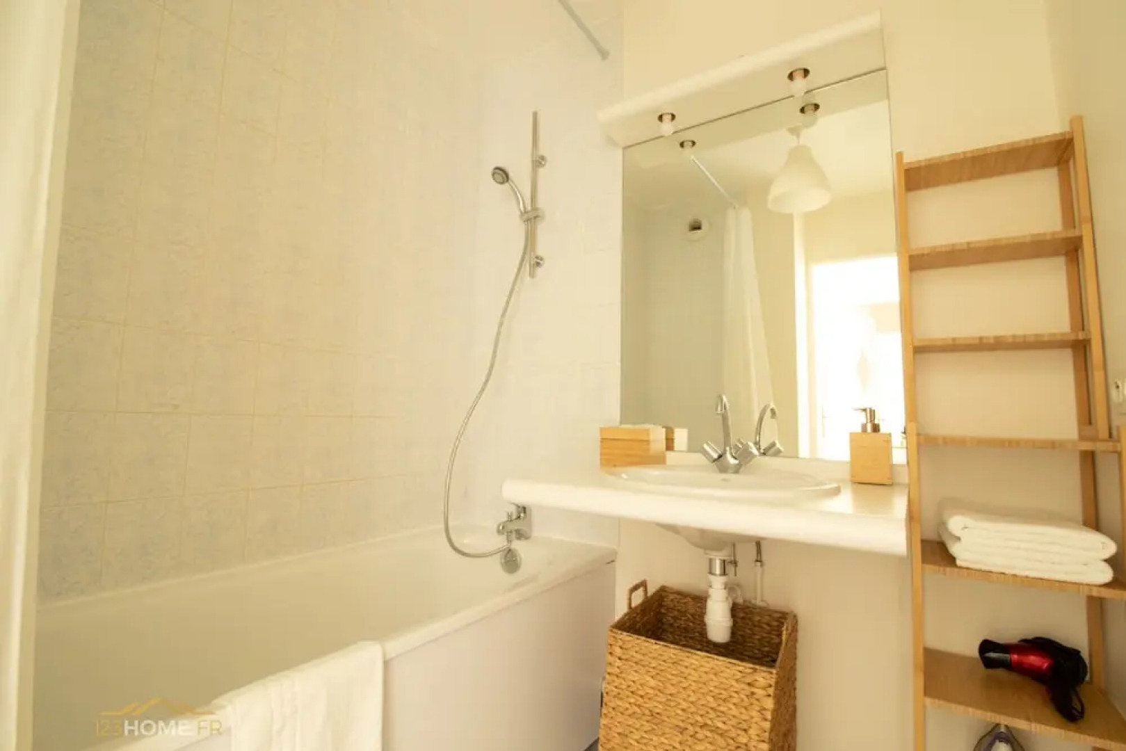 123home - Le Valley City