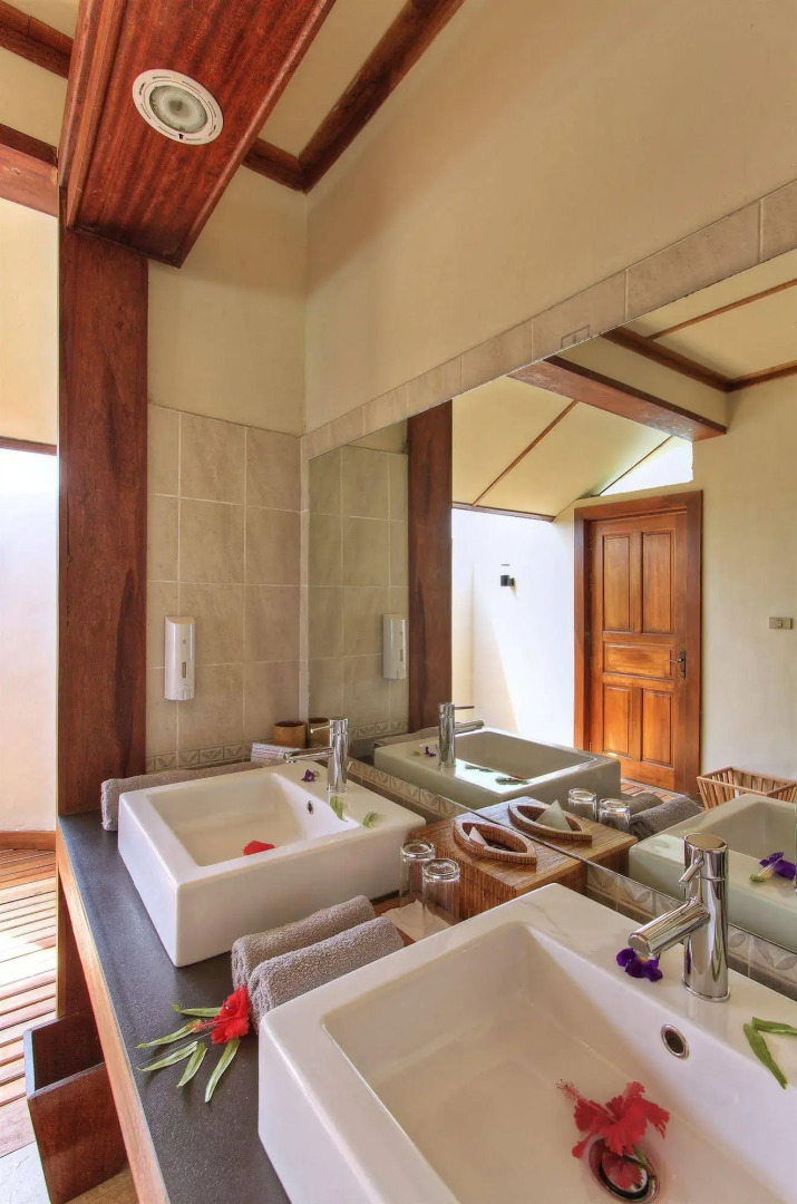 NAKAI Maayafushi Resort