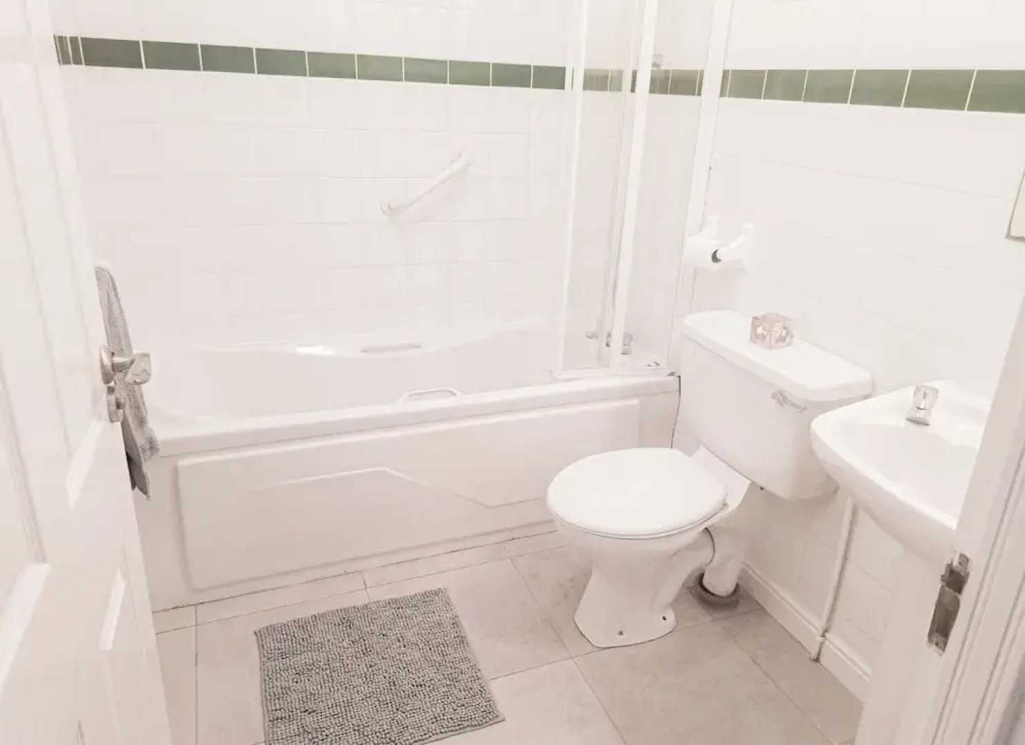 Moore Bay Holiday Homes